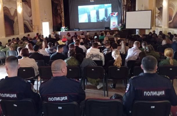 Правдинск против нацизма